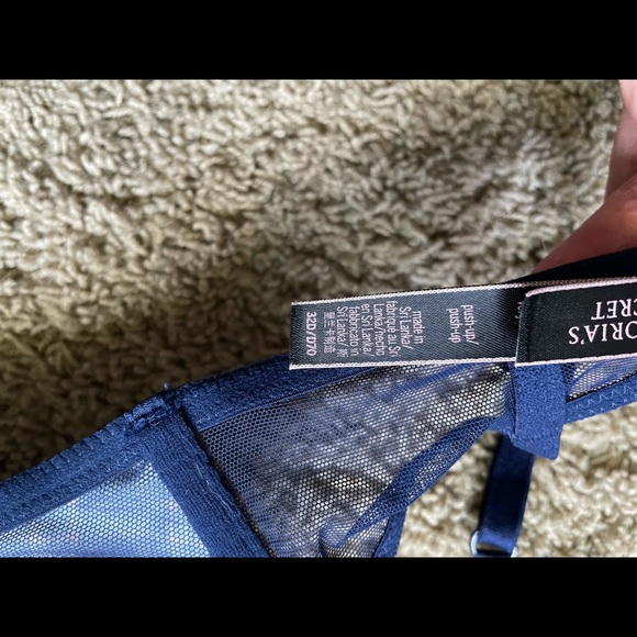 Strappy push-up bra - Picture 2 of 2